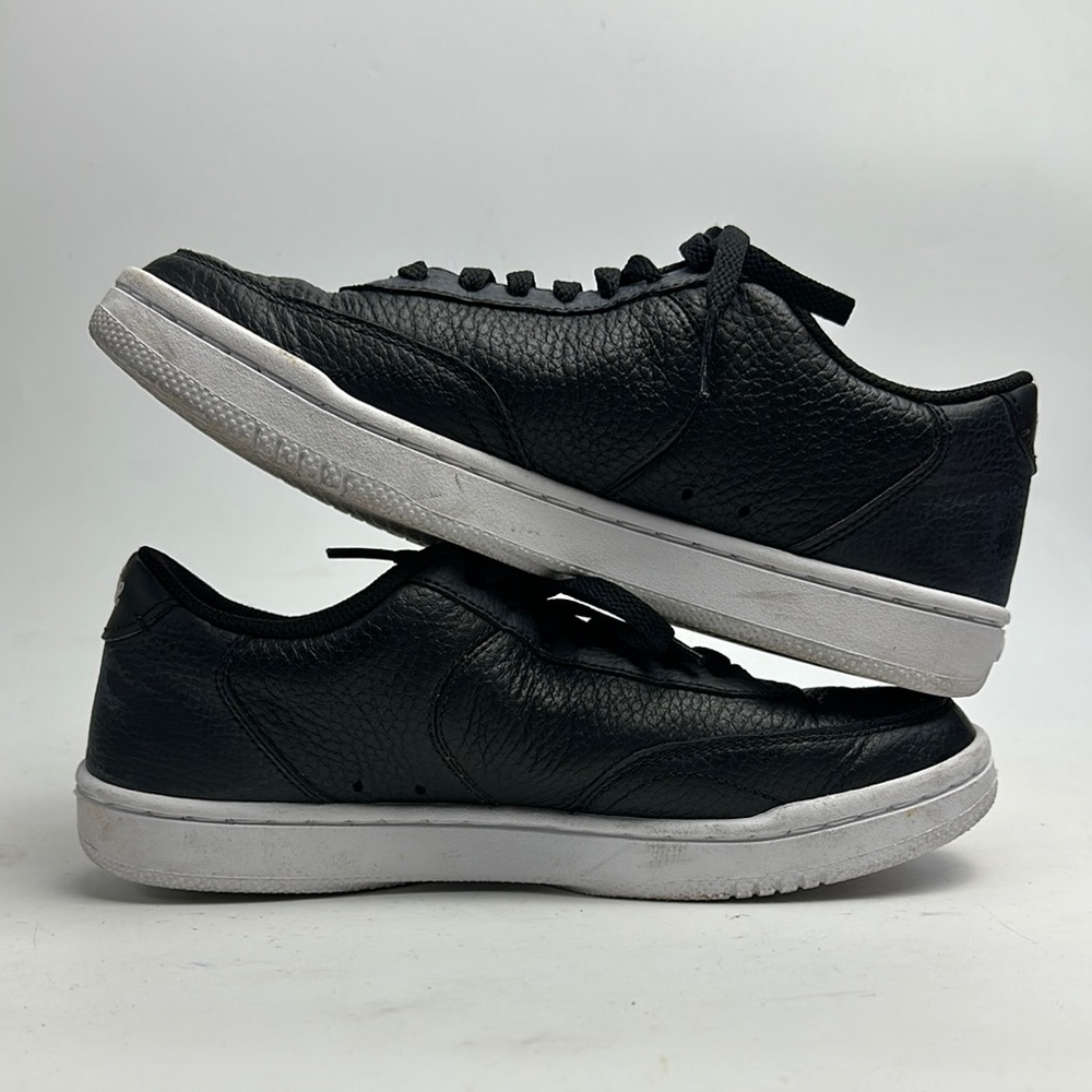 Nike Women’s Nike Court Vintage Premium Sz 7 PreOwned - Picture 2 of 6